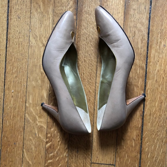 Like New Pink Leather Pumps with Gold Detail- Made in Italy size 10 - Picture 4 of 6